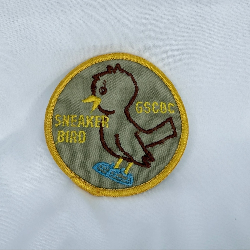 Vintage Girl Scouts Sneaker Bird Patch - Picture 3 of 3